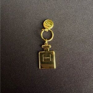 Chanel Beauty Christmas Limited Parfum Logo Gold Charm
